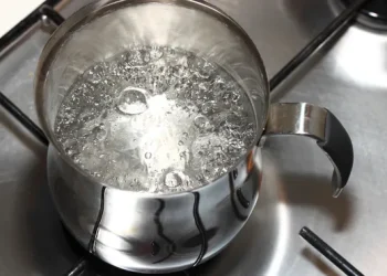 조지아 ‘수돗물 끓여 마시기’ 권고…어떻게 대처해야 하나