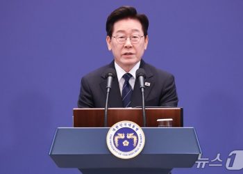 李대통령 “연임 생각 전혀 없다…인사시스템 재점검·부동산 반드시 안정”