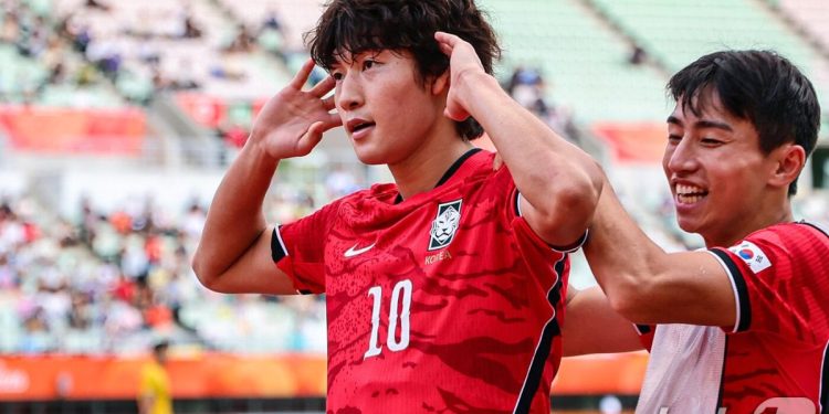 ‘4연패 도전’ 남자 축구, 中 꺾고 결승행…유도 장세윤 값진 銀[AG]