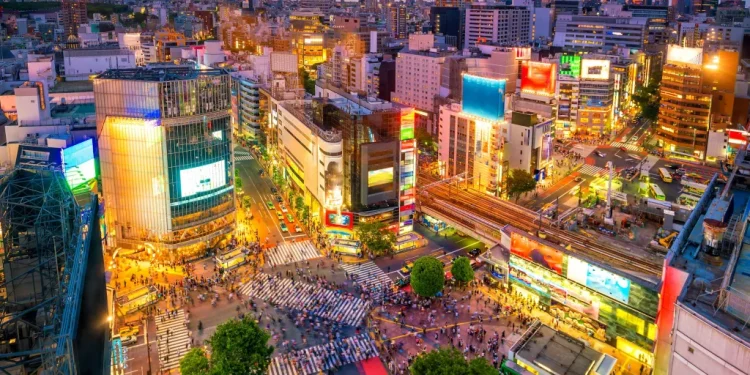 슈퍼엔저 푹 빠진 한국인…올들어 826만 명 일본행, 7.3조 썼다