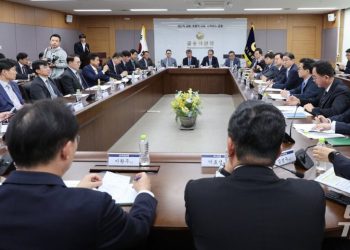 은행·저축銀 등 7곳 뚫렸다…“동일 공격자, AI 활용해 대량 공격 추정”