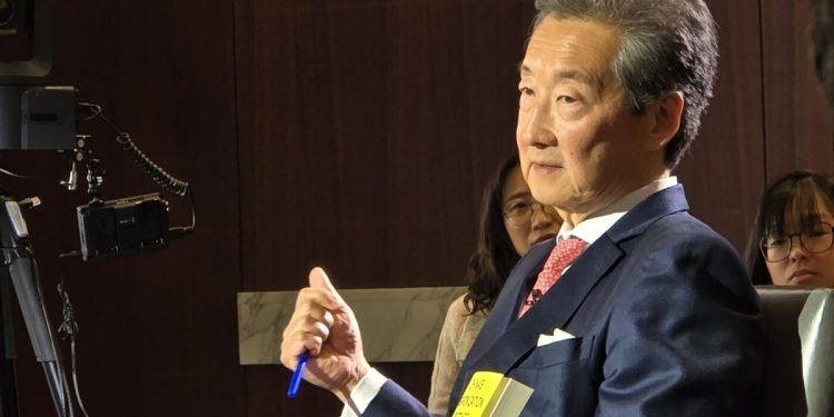 빅터 차, 북 지뢰 폭발 사고 관련 “李대통령 덫에 빠져”