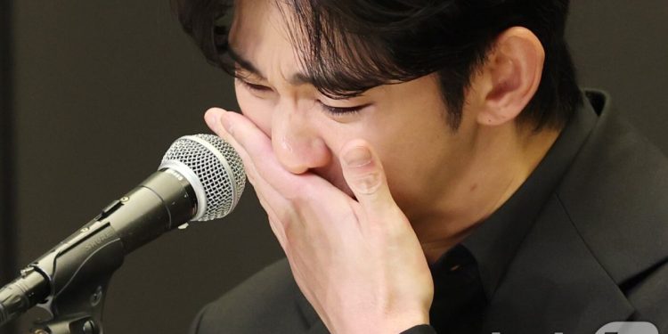 “김새론 안고 자고 싶다” 카톡 보낸 인물은 연예인 A 씨…조작 진술 확보