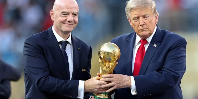 ‘트럼프 전화 한 통’에 징계 유예 논란…FIFA, 규정 손 본다